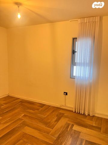 גג/ פנטהאוז, שדרות יצחק רבין, פארק המושבה, באר יעקב