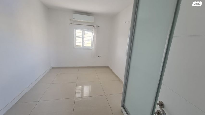 דירה, תרמ"ב, אברמוביץ', ראשון לציון