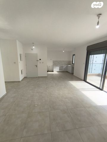 לאה גולדברג 