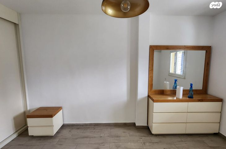 דירה, חולון