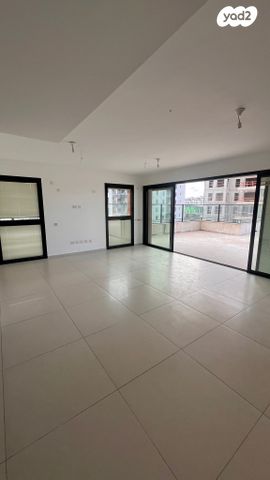 גג/ פנטהאוז, הכינור, גליל ים (מתחם הכוכבים), הרצליה