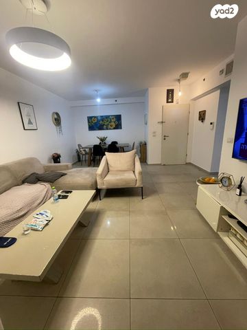 דירה, היינץ כהן, קרית אילון, חולון