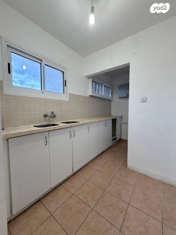 דירה, משה חיים שפירא 16, קרית שמואל, חיפה