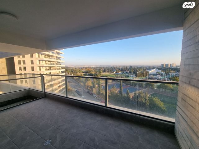 דירה, יונה וולך 7, גרין פארק החדשה, הוד השרון