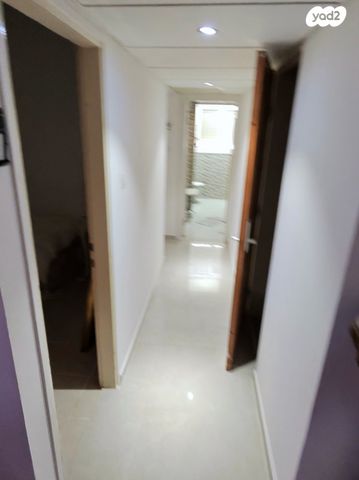 גג/ פנטהאוז, שדרות הרברט ליהמן, קרית ים ב', קרית ים