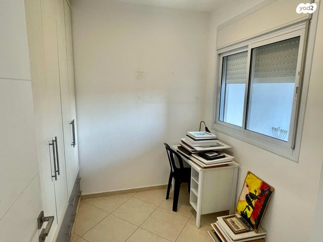 דירה, הרטום, קרית השרון, נתניה