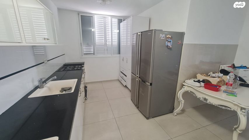 דירה, תרמ"ב, אברמוביץ', ראשון לציון