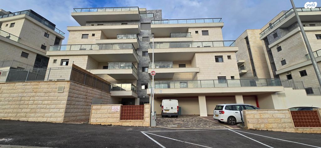 דירת גן, נהר הירדן, רמת נבון . הר כרמי, כרמיאל