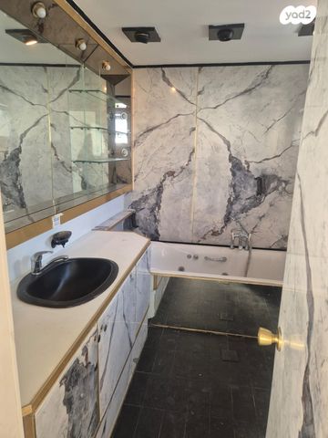 דופלקס, בלקינד, הצפון החדש - כיכר המדינה, תל אביב יפו