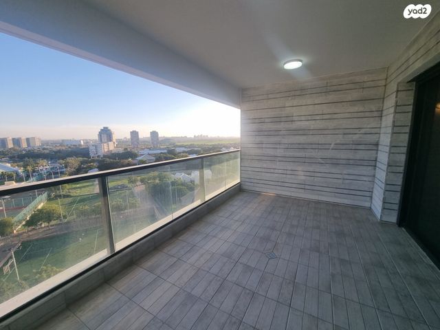 דירה, יונה וולך 7, גרין פארק החדשה, הוד השרון