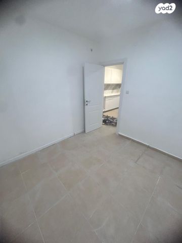 דירת גן, הגדוד העברי 10, תל אביב יפו