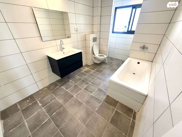 דירה, הרכסים 77, מרום נווה, רמת יצחק, רמת גן