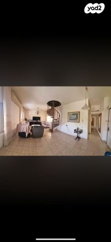 דירה, בנימין זאב באכר, תל אביב יפו