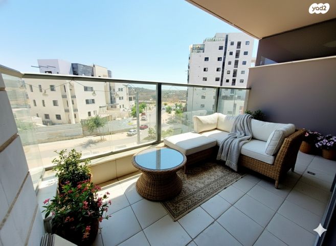 דירה, גולדה מאיר, מורשת, מודיעין מכבים רעות