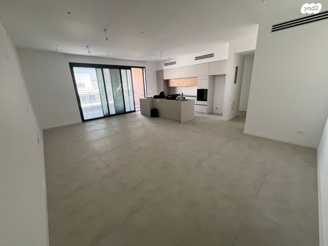 דירה, בנימין וולפוביץ', מרכז דרום, רעננה