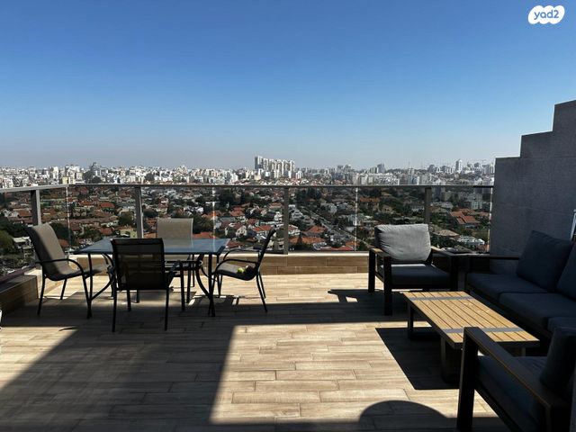 דירה, שמשון זליג, האירוס, ראשון לציון