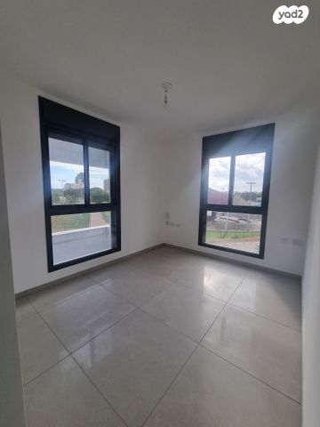 דירה, יונה וולך 7, גרין פארק החדשה, הוד השרון