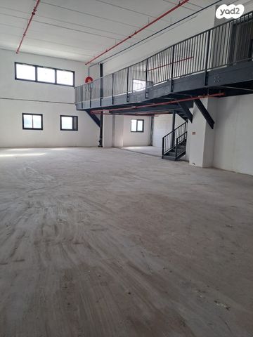 אזור תעשיה א