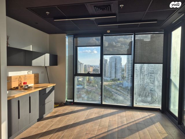 משרדים, מתחם 1200, הוד השרון