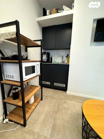 משרדים, דרך מנחם בגין, מונטיפיורי, הרכבת, תל אביב יפו