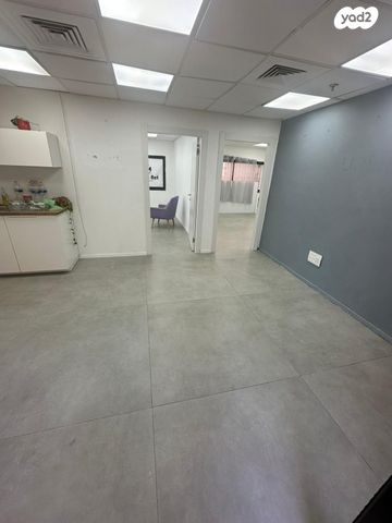 בניין משרדים, הנביאים 8, חיפה