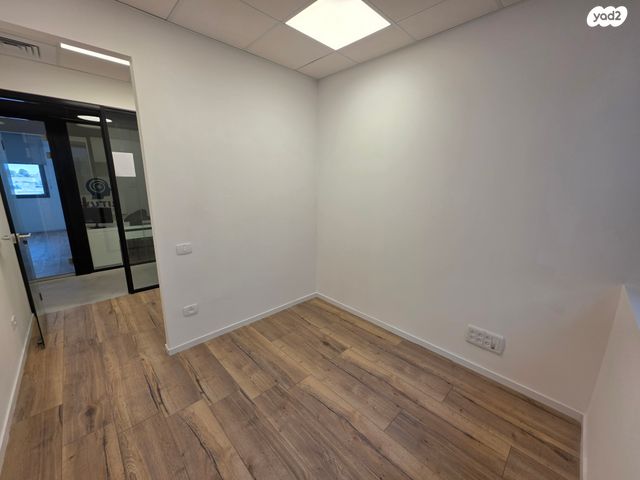 משרדים, האורגים 11, קרית איתנים, אשדוד