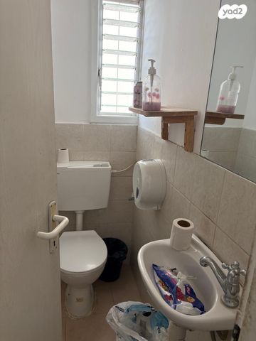 משרדים, יגיע כפיים, מונטיפיורי, הרכבת, תל אביב יפו