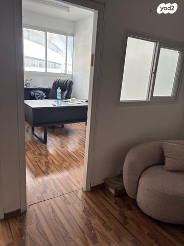 משרדים, יגיע כפיים, מונטיפיורי, הרכבת, תל אביב יפו