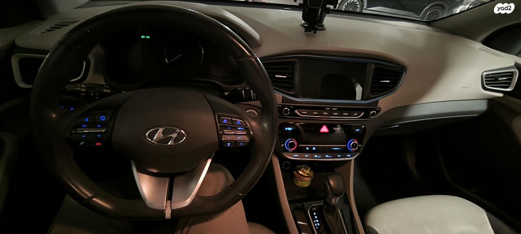 יונדאי איוניק