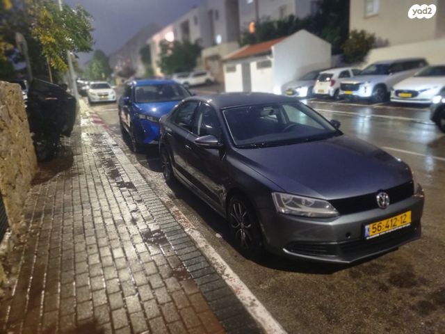 מודעת רכב פולקסווגן ג'טה 