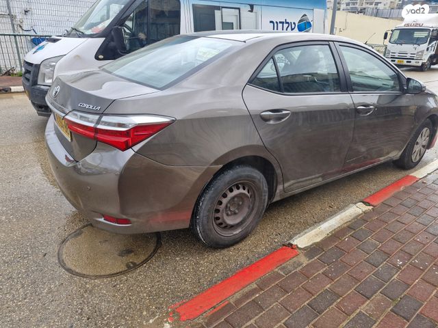 מודעת רכב טויוטה קורולה