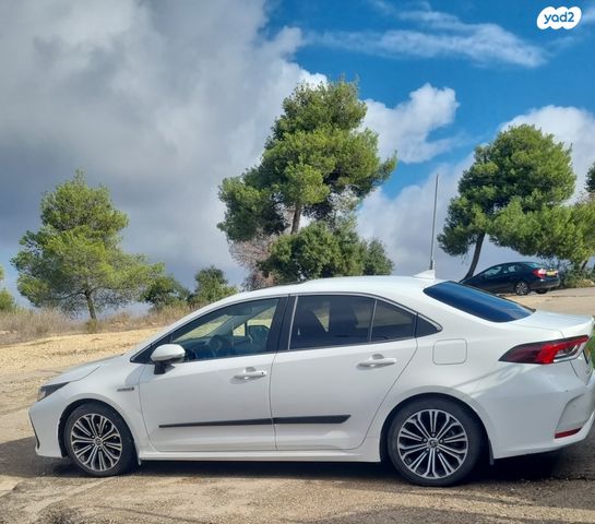 טויוטה קורולה