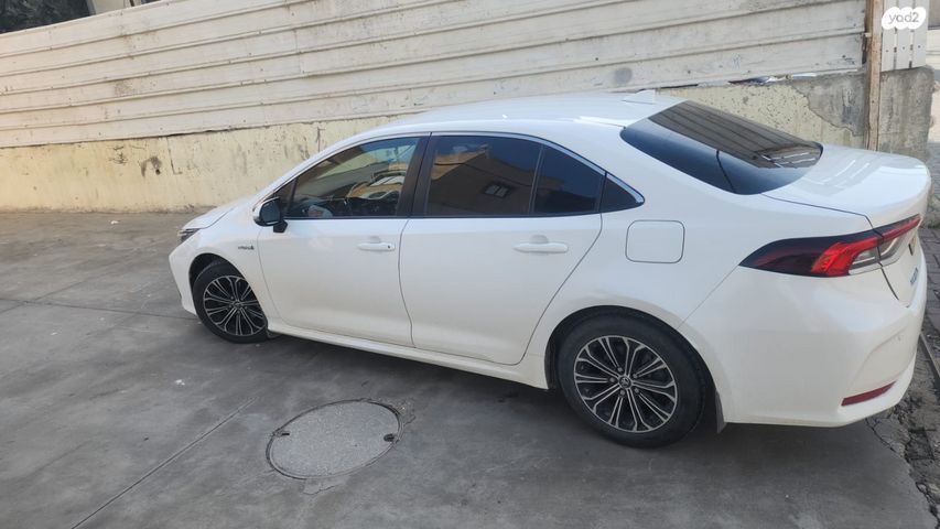 מודעת רכב טויוטה קורולה