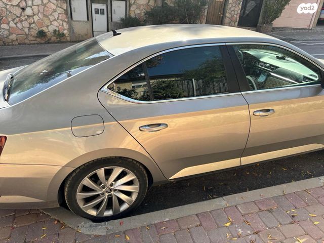 מודעת רכב סקודה סופרב