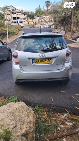 מודעת רכב טויוטה ורסו