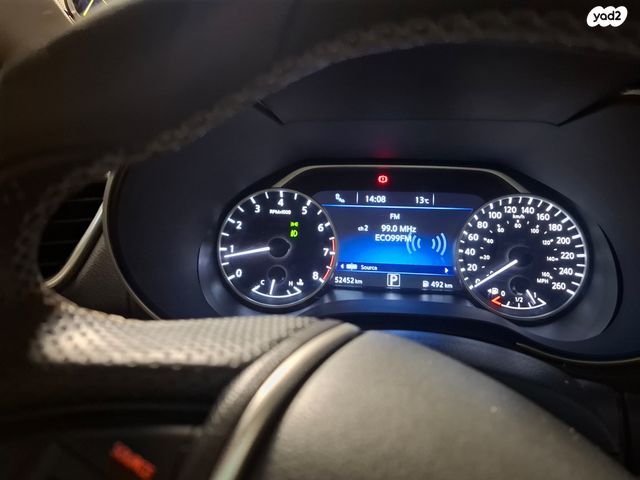 ניסאן מקסימה