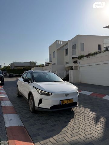 ג׳ילי Geometry C