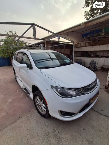 מודעת רכב קרייזלר פסיפיקה