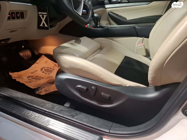 ניסאן מקסימה