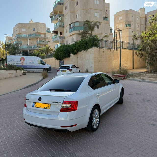 סקודה אוקטביה