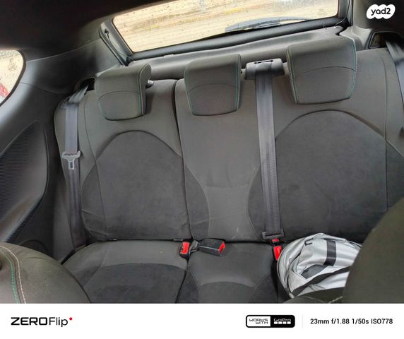 אלפא רומיאו מיטו