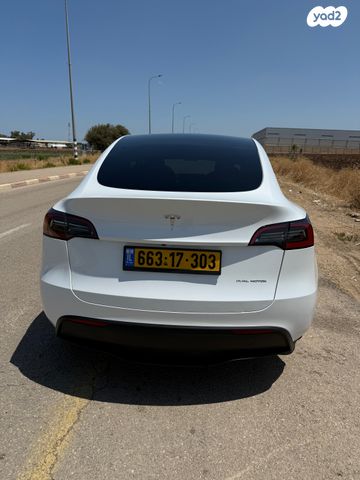 מודעת רכב טסלה מודל Y