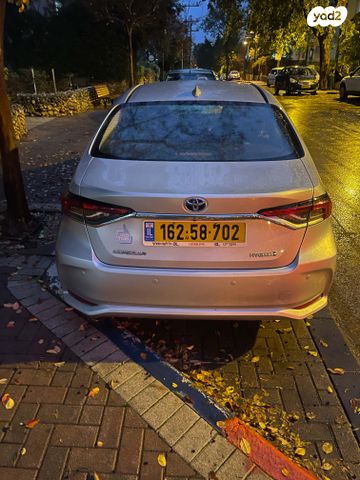 מודעת רכב טויוטה קורולה