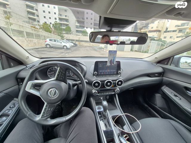 ניסאן סנטרה