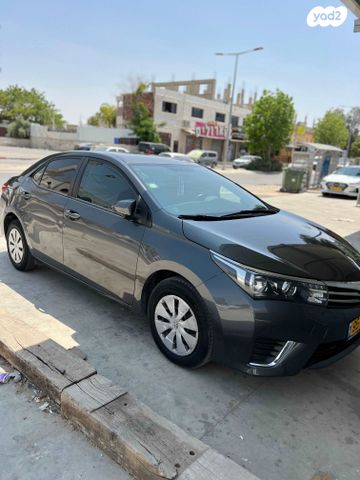 טויוטה קורולה