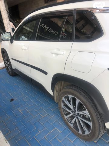טויוטה קורולה קרוס