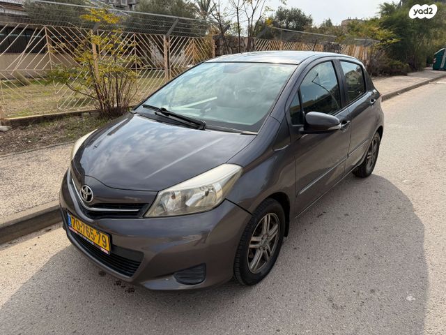 טויוטה יאריס