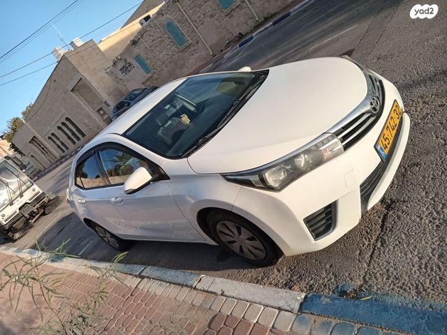 טויוטה קורולה