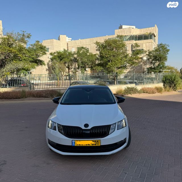 סקודה אוקטביה