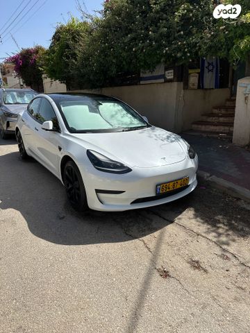 טסלה מודל 3